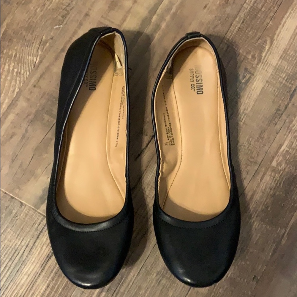 Mossimo Black Flats 7 1/2